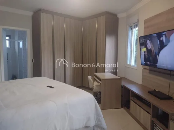Imagem Excelente sobrado com ótimo acabamento no Condomínio Bosque dos Camarás, Valinhos.
Casa com 3 amp...