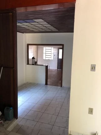 Imagem Casa de 3 quartos proximo ao centro de Parobe