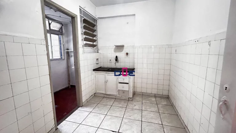 Imagem Apartamento com 2 dormitórios à venda, 75 m² por R$ 380.000 - Boqueirão - Santos/SP