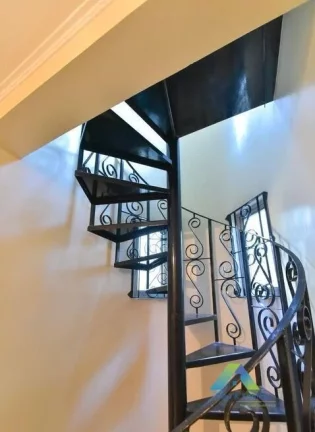 Imagem PAULICEIA Sobrado 310M², 4 dormitórios, 1 suíte, 4 vagas com ótima localização e valor !!!
