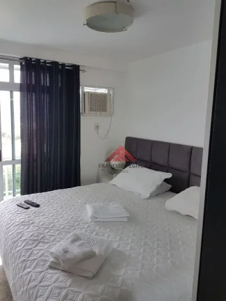 Imagem Flat com 1 dormitório à venda, 45 m² por R$ 535.000,00 - Camboinhas - Niterói/RJ
