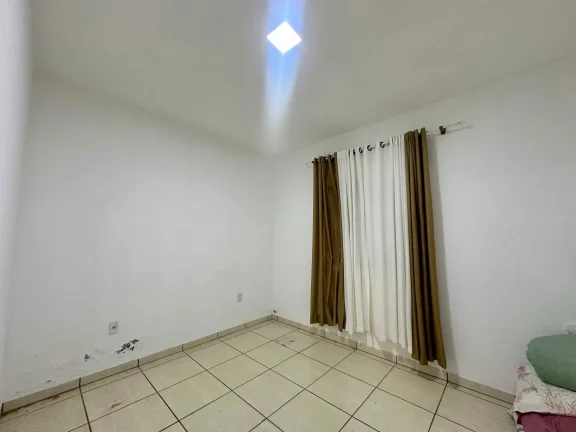 Imagem Casa com 3 dormitórios e 2 vagas, 850m da praia do Gravatá - Navegantes/SC