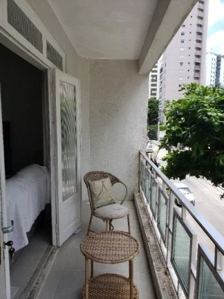 Imagem Apartamento 3 Dormitórios Praia Pitangueiras À Venda, 100m² por R$ 450.000 - Rua Silvia Valadão Azevedo - Pitangueiras - Centro - Guarujá/SP - AP18993