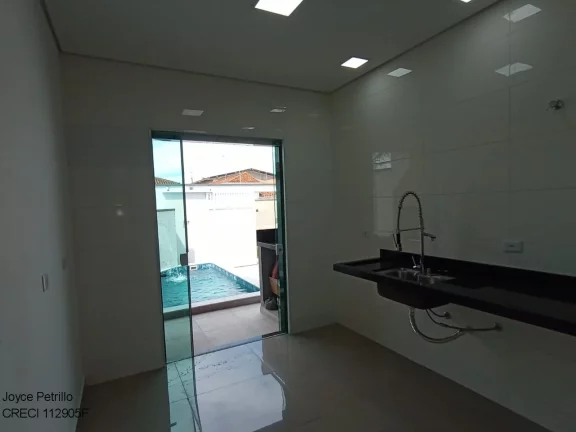 Imagem Imperdível Casa à Venda em Peruíbe-SP no Jardim Imperador