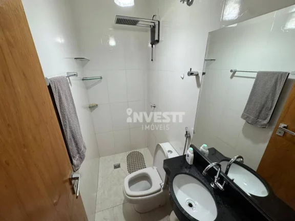 Imagem Casa com 3 dormitórios para alugar - Parque Atheneu - Goiânia/GO