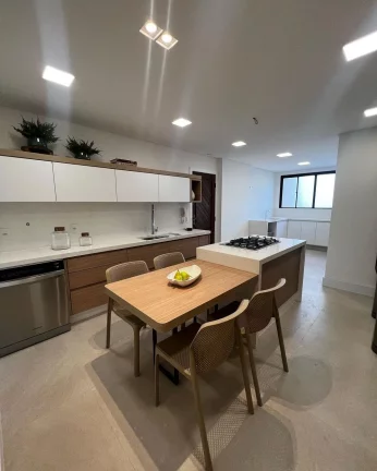 Imagem Apartamento montado, reformado e decorado em frente ao mar!