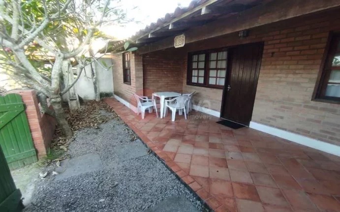 Imagem Casa Cond. Village do Sol I venda 2 quartos - Palmeiras - Cabo Frio