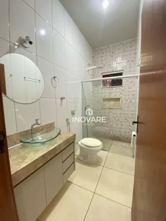 Imagem Casa com 3 dormitórios à venda, 82 m² por R$ 380.000,00 - Jardim Bandeirantes - Itumbiara/GO