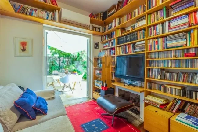 Imagem Imperdível: Casa à venda ou locação em São Paulo-SP, Jardim América! 2 quartos, 1 suíte, 3 salas, 3 banheiros, 2 vagas, 200m².