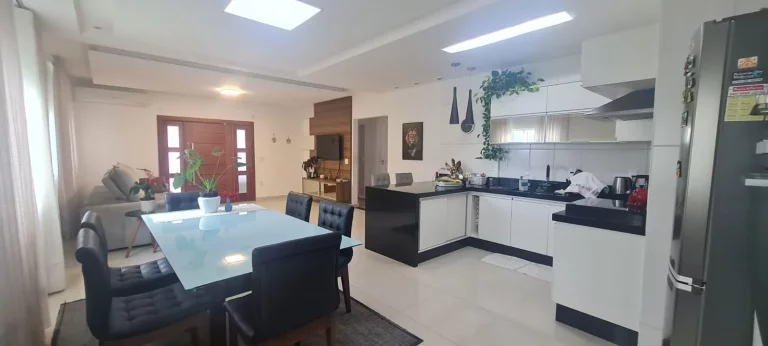 Imagem CASA RESIDENCIAL em Barra Velha - SC, Centro