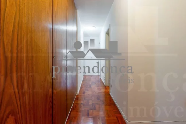 Imagem Apartamento Perdizes com 4 quartos (1 sui­te) e 2 vagas, 220m²
