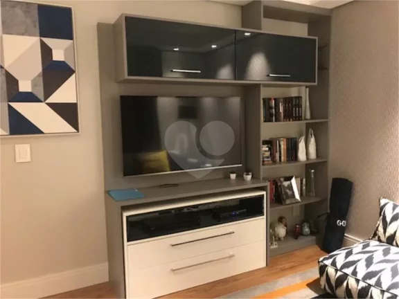 Imagem Apartamento à venda com 3 quartos, sendo 1 suíte, no condomínio Ouro Preto, São Paulo - SP