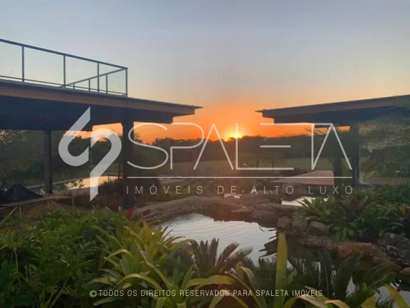 Imagem Residência cinematográfica com vista para o lago e campo de golfe à venda na Fazenda Boa Vista