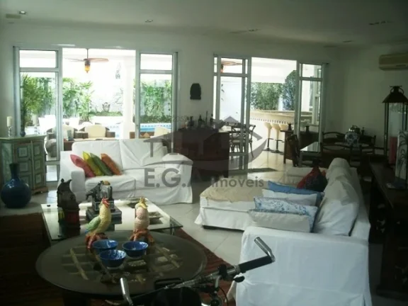 Imagem CASA NA PRAIA DA BALEIA