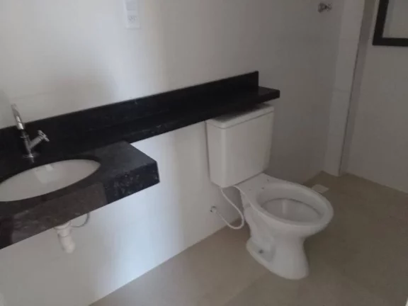 Imagem Casa com 2 dormitórios à venda, 55 m² por R$ 290.000,00 - Mirim - Praia Grande/SP