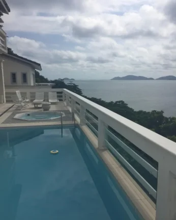 Imagem Excelente Casa no Condomínio Península!!!