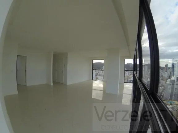 Imagem Apartamento 3 dormitórios para Venda em Balneário Camboriú / SC no bairro Centro