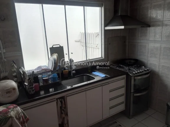 Imagem Descubra o conforto e a qualidade de vida que você e sua família merecem! Esta linda casa térrea ...