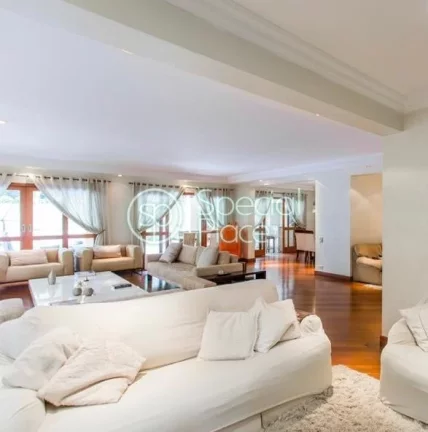 Imagem Clean e espaçosa.! Sala Estar voltada para Jardim com Piscina e Churrasqueira. 5 Dormitórios, send...