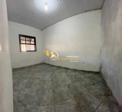 Imagem Oportunidade em Ubatuba Edícula a menos de 1 km da Praia do Perequê-Açu