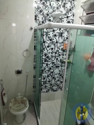 Imagem VENDO CASA DE 2 QUARTOS COM PISCINA EM ITAIPU + UM ANEXO NOS FUNDOS