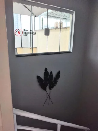 Imagem SOBRADO EM CONDOMÍNIO A VENDA, 4 DORMITÓRIOS E 2 VAGAS DE GARAGEM COBERTAS. LOCALIZAÇÃO PRIVILEGIADA, PRÓXIMO A PADARIA CEPAM E METRÔ VILA PRUDENTE.
