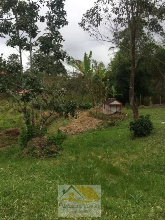 Imagem Vendo Terreno em Área Rural com 900 mts²