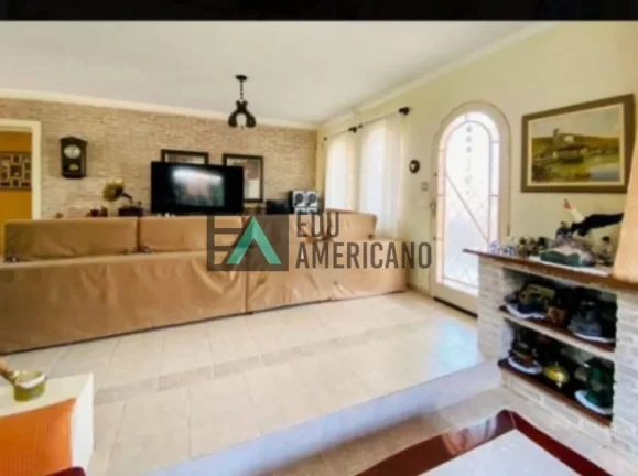 Imagem Casa com piscina vila Giglio 3 dorm. -Atibaia