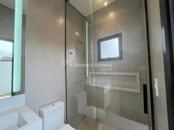Imagem Maravilhosa casa térrea, acabamento de primeira, com 4 suítes todas com armários e ar condicionad...