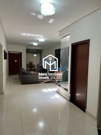 Imagem CASA 4 Quartos 3 Suítes 2 Vaga 400m² Armários Piscina aquecida Jardim
