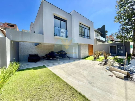 Imagem Casa em Condomínio a Venda no bairro Granja Viana - Cotia, SP
