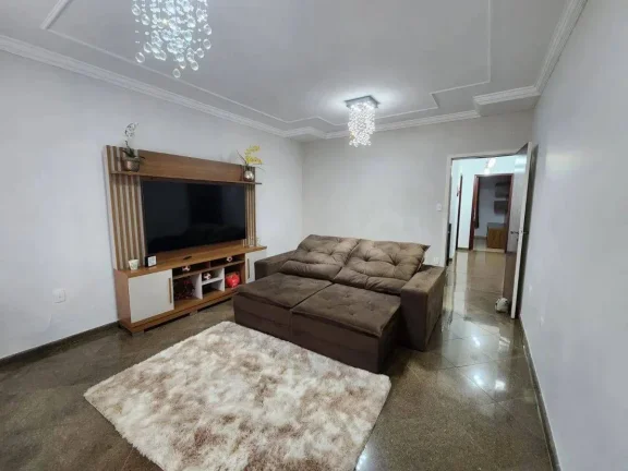 Imagem BELA CASA A VENDA NO SANTA CECÍLIA COM AREA DE LAZER E CHURRASQUEIRA