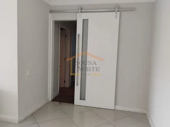 Imagem Apto semi mobiliado, 3 dormitórios, com armários, sendo 1 suíte, sala 2 ambientes, sacada, 3 banh...