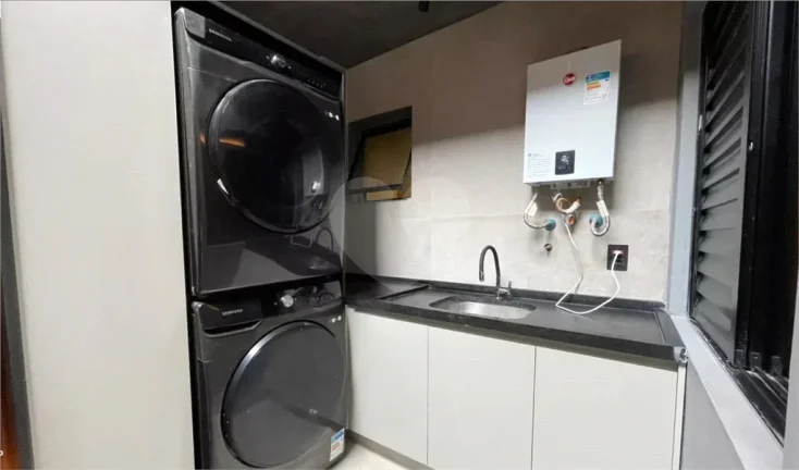 Imagem Sobrado à venda com 3 quartos, sendo 2 suítes, em Butantã, São Paulo - SP