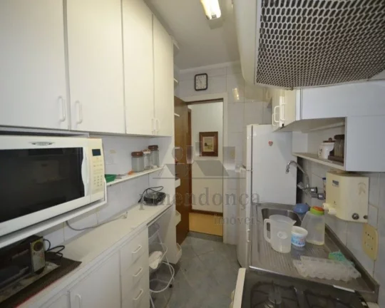 Imagem Ótimo apartamento em excelente rua do bairro de Pinheiros, quarto e banheiro de empregada Living pa...