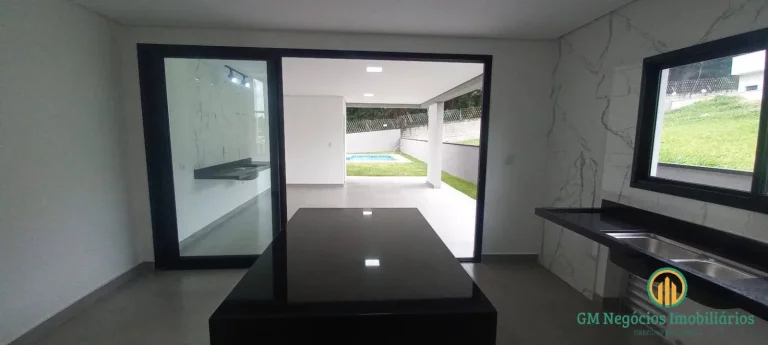 Imagem Casa nova, térrea com 3 suítes, estilo moderno com piscina em condomínio