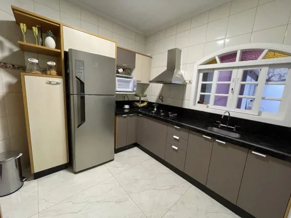 Imagem Sobrado com 3 dormitórios à venda, 205 m² por R$ 745.000,00 - Cidade Edson - Suzano/SP