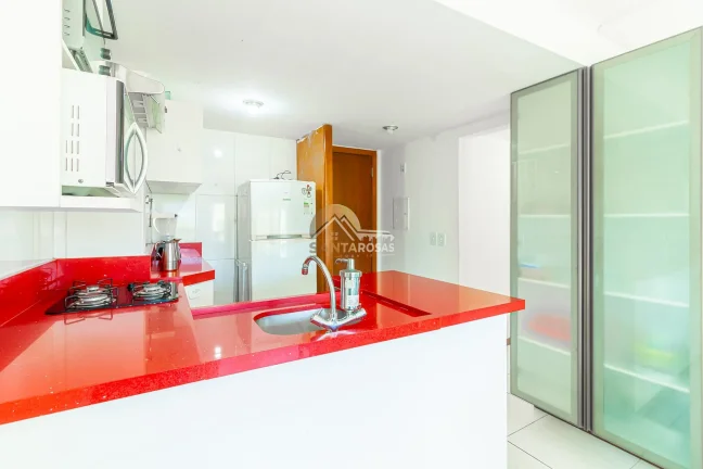 Imagem Ondina Apart Hotel: 75 m², andar alto, nascente, varanda com vista mar, 2 quartos (1 suíte), 1 vaga
