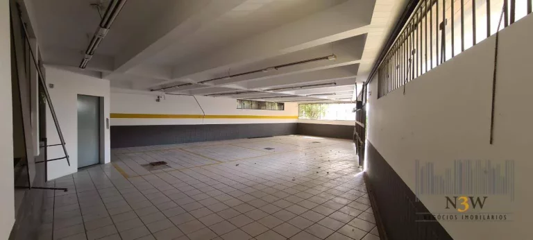 Imagem Prédio comercial para locação na Rua Pio XI São Paulo SP com 942m², 3 pavimentos e 12 vagas de garagem
