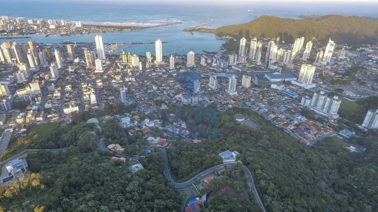 Imagem Terreno no Morro da Cruz no Bairro Fazenda em Itajaí