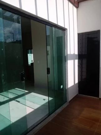 Imagem Casa Térrea à Venda no Condomínio Quintas da Barra (Pé de Areia) - Acesso Privativo ao Mar!