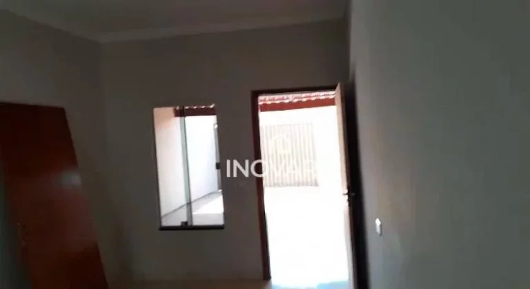 Imagem Casa com 3 dormitórios à venda, 140 m² por R$ 350.000,00 - Alto do Trindade - Itumbiara/GO