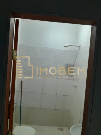 Imagem Casa à venda em Sinop-MT no Jardim Novo Horizonte: 5 quartos, 2 salas, 2 vagas de garagem, 240m² de área!