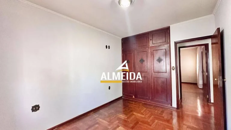 Imagem Casa com 3 dormitórios à venda, 168 m² por R$ 850.000,00 - Cidade Jardim - Rio Claro/SP