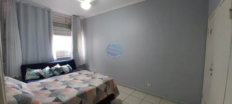 Imagem Apartamento a venda em Santos no Boqueirão quadra da praia.