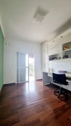 Imagem RESIDÊNCIA À VENDA NO JARDIM FLÓRIDA - 03 quartos sendo 1 suíte - 02 salas jantar e tv - 04 vagas de garagem cobertas - Ampla cozinha