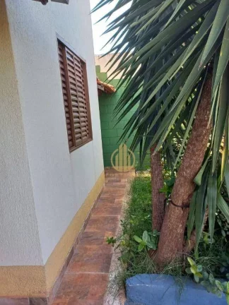 Imagem Casa 2 dormitórios - 2 vagas - Inteira reformada - Ipiranga - Ribeirão Preto/SP