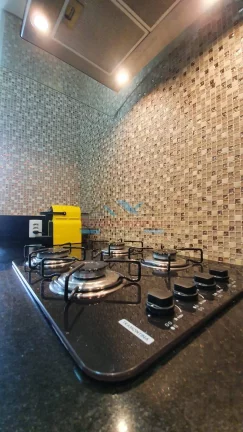 Imagem Apartamento com 2 dorm. (1 suíte) + 2 vagas - Jd. Monte Kemel