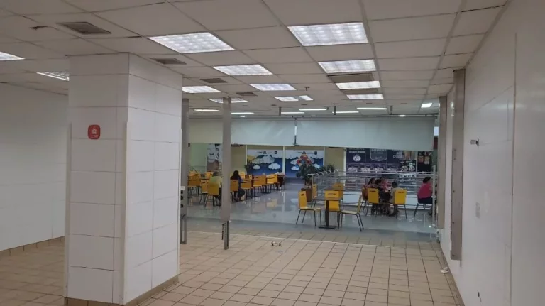Imagem Salão para alugar, 42 m² por R$ 6.568,00/mês - Centro - Itaquaquecetuba/SP