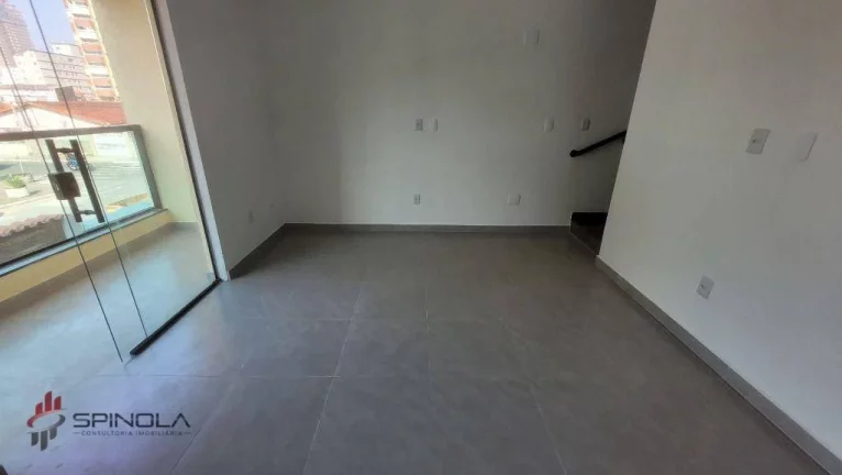 Imagem Casa com 2 dormitórios à venda, 84 m² por R$ 430.000,00 - Vila Caiçara - Praia Grande/SP